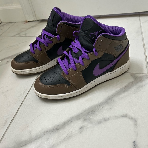 Air Jordan 1 Purple Mocha - Picture 1 of 10